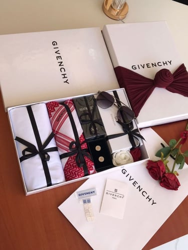 هدايا للزوج ماركة جفنشي