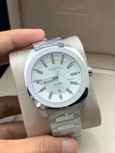 ساعة قوتشي الرجالية