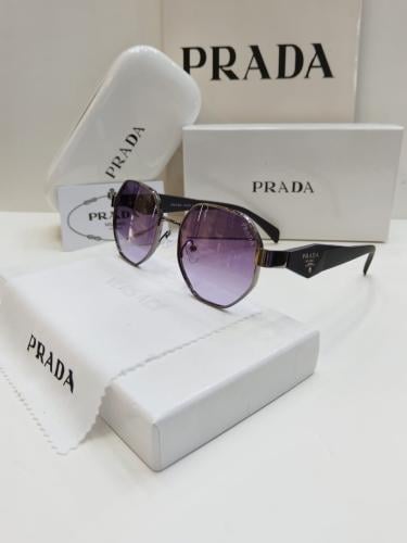 نظارات برادا الشمسية النسائية – إطار أنيق بعدسات ب...