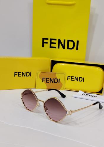 نظارة فندي شمسية فاخرة – إطار ذهبي وعدسات شفافة مع...