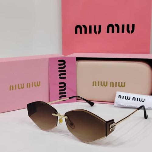 نظارة شمس ميو ميو – إطار أنيق وعدسات راقية