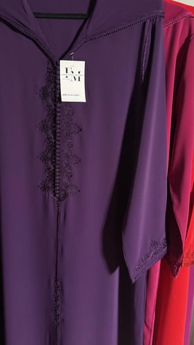 جلابية مغربية بنفسجي غامق