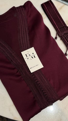 قفطان أميرة مع حزام متوفر بعدة الوان