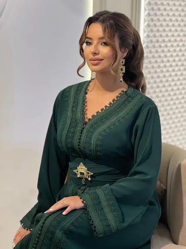 قفطان عزيزة الاصدار الأول مع حزام مقوى تطريز كامل
