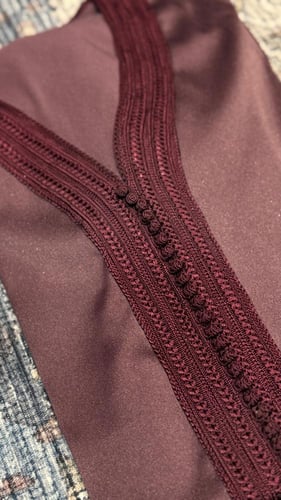 قفطان أميرة مع حزام متوفر بعدة الوان