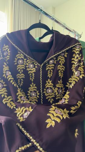 جلابية لينا بنفسجي شك يدوي