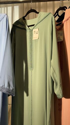 جلابية نقاء أخضر باستيل