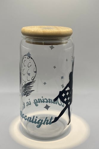 كوب زجاجي - الرقص تحت اضواء القمر