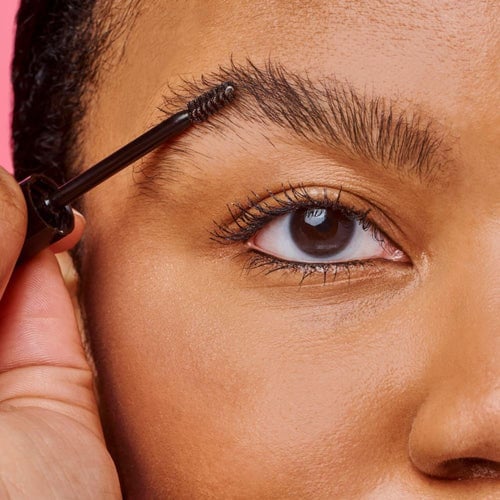 ميك مي برو ماسكرا حواجب 02 بني غامق. من ايسنس