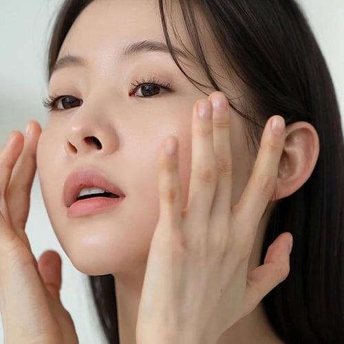 كريم إسنس مركب التوت الأسود النباتي من ماري اند ما...