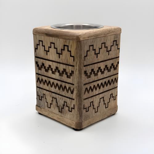 مبخرة خشبية بنقوش نجدية