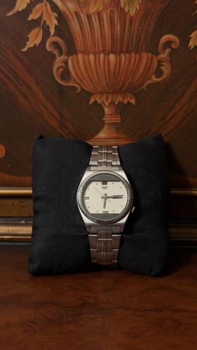 سيكو ميناء مزين بالشعار | Seiko Automatic