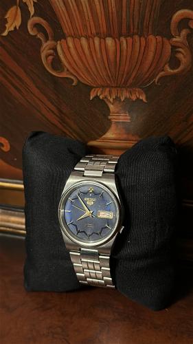سيكو ٥ ميناء مزين برسم نجم | SEIKO 5 Star