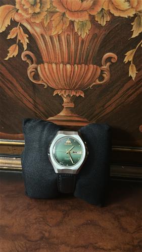 أورينت أخضر عتيق | ORIENT GREEN BLACK