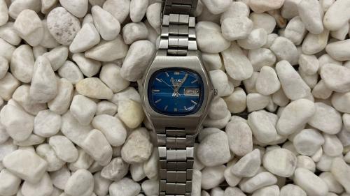 seiko 5 classic blue