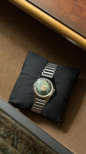 ويست اند واتش الشمس اخضر | West end watch cQ