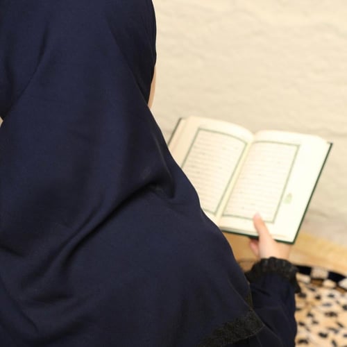 شرشف صلاة لف يتسكر إذا لفيتي الطرحه