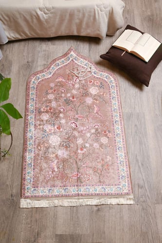 سجادة مشجره انيقة