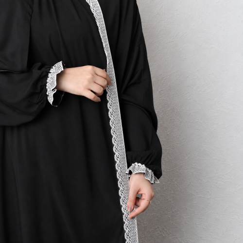جلال صلاه لف قطن اسود بكلفه بيضاء