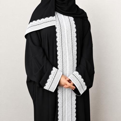 شرشف صلاة مفتوح اسود بكلفه بيضاء