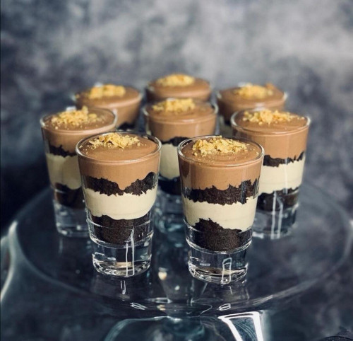 تقديمات زجاج