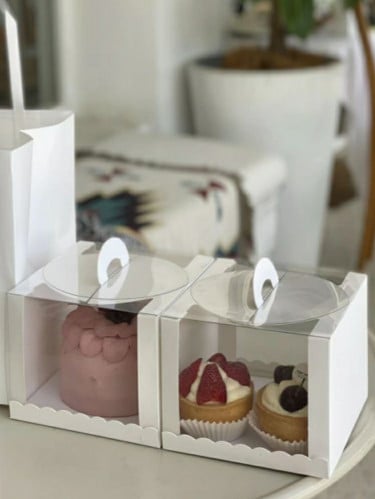 علب كيك شفاف بحامل يد