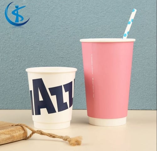 أكواب ورقية 8 انز دبل بألوان مختلفه للقهوة والحلوي...