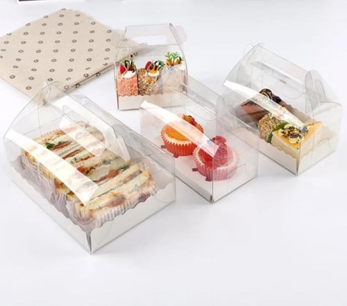 علب كيك شفافه بمسكة