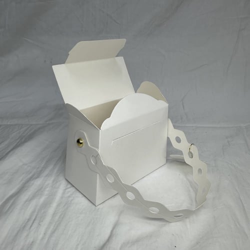 اكياس ورقية للتوزيعات