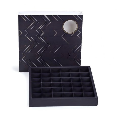 بوكس حلويات فاخره مقسم 48 كحلي