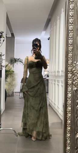 فستان سهرة كوارتز ليمونى نجمى