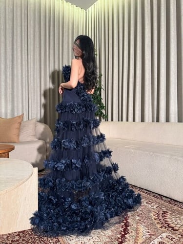 فستان الياقوت الازرق