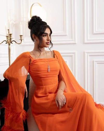 فستان الكالسيت البرتقالي