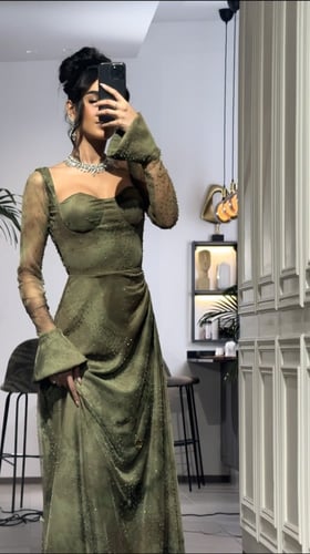 فستان سهرة كوارتز ليمونى نجمى