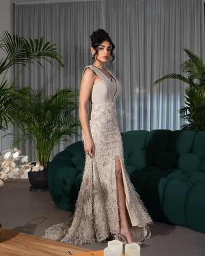 فستان سهرة إنستاتيت بدون اكمام