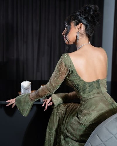 فستان سهرة كوارتز ليمونى نجمى