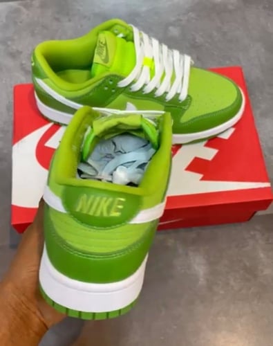 nike dunk low chlorophyll