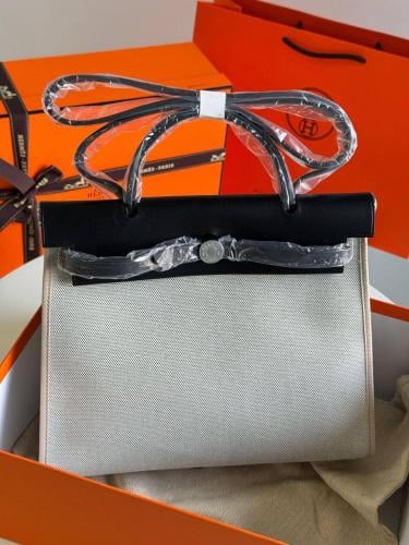 سوبر Hermes her bag