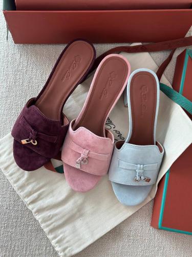Lori piana little heels