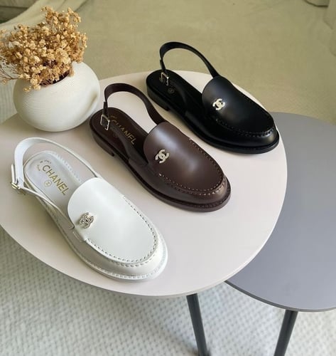 Chanel flat