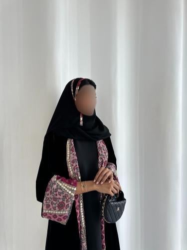 ٩٩