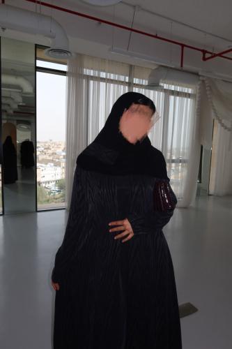 ١٣٧
