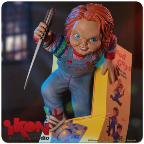 Child's Play - Chucky Breaking Free From Box PVC S...