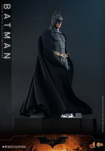 BATMAN Sixth Scale Figure by Hot Toys