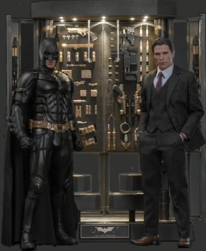 Batman Armory With Bruce Wayne (2.0) Mms750