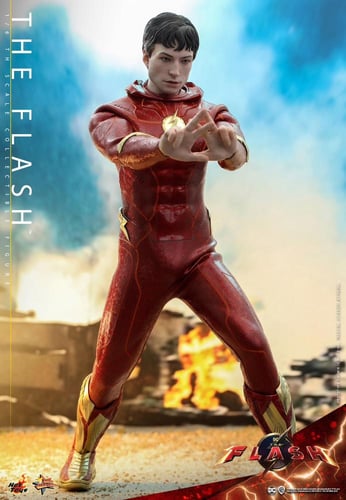 Hot Toys MMS713B The Flash 1/6 The Flash Special E...