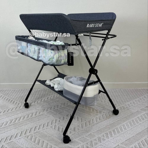 طاولة غيار من بيبي ستار