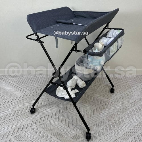 طاولة غيار من بيبي ستار