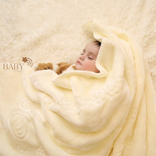 بطانية اطفال مزينة بالدببة | دافئة ومليئة بالحب