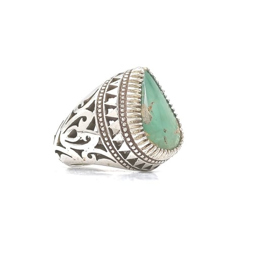 فيروز نيشابوري